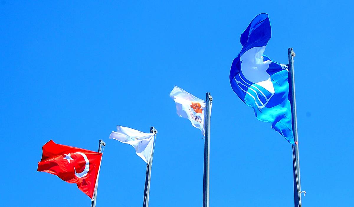 Picture Türkiye'deki Mavi Bayraklı Plajların Prestiji: Mükemmelliğin ve Sürdürülebilirliğin Sembolü