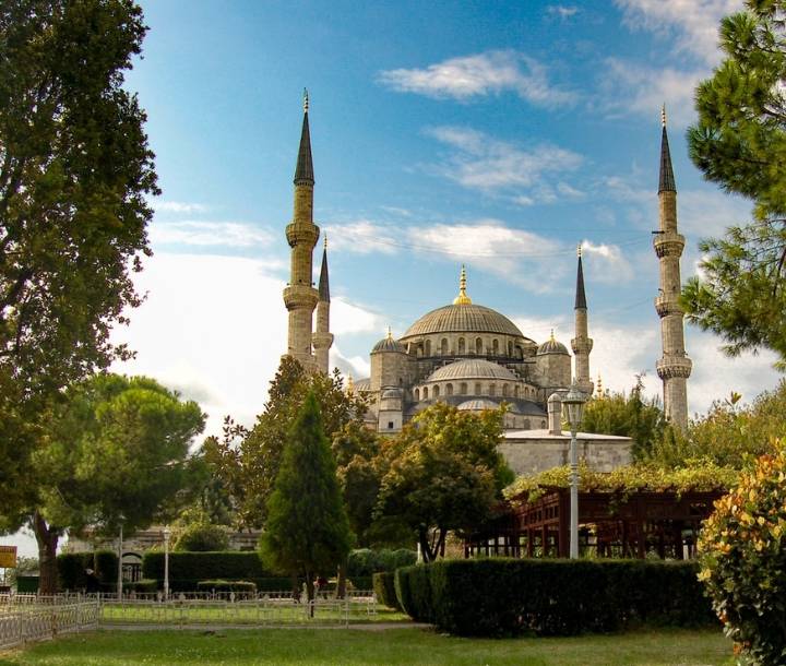 Picture <h3>Sultanahmet, The Heart of History</h3>